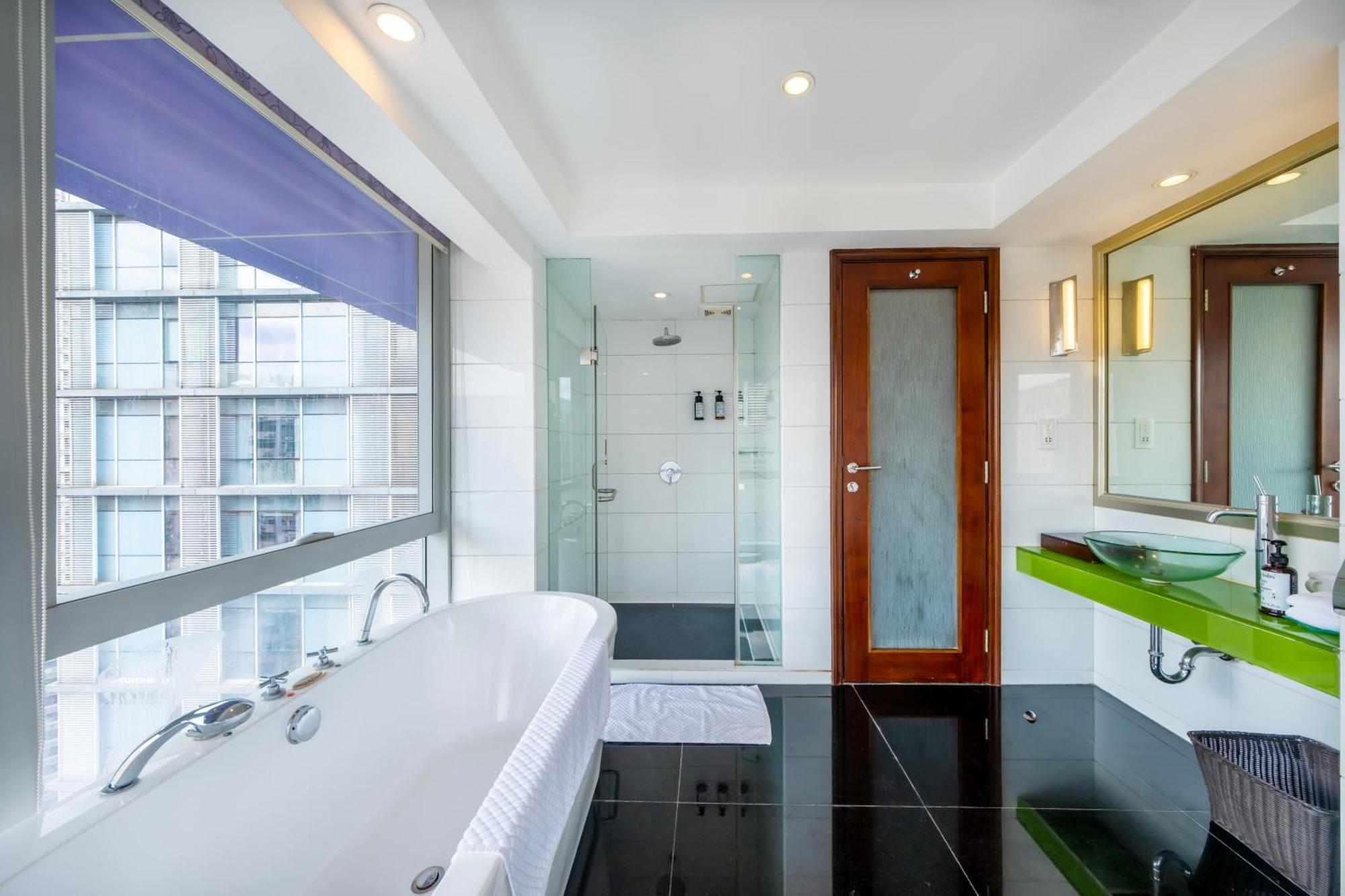 Leeden Hotel Гуанчжоу Экстерьер фото