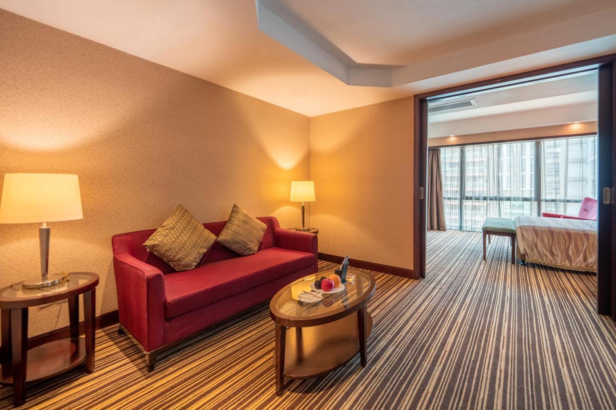 Leeden Hotel Гуанчжоу Экстерьер фото